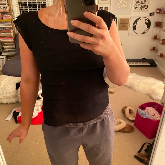 Pretty ruffle black blouse - Picture 1 of 3